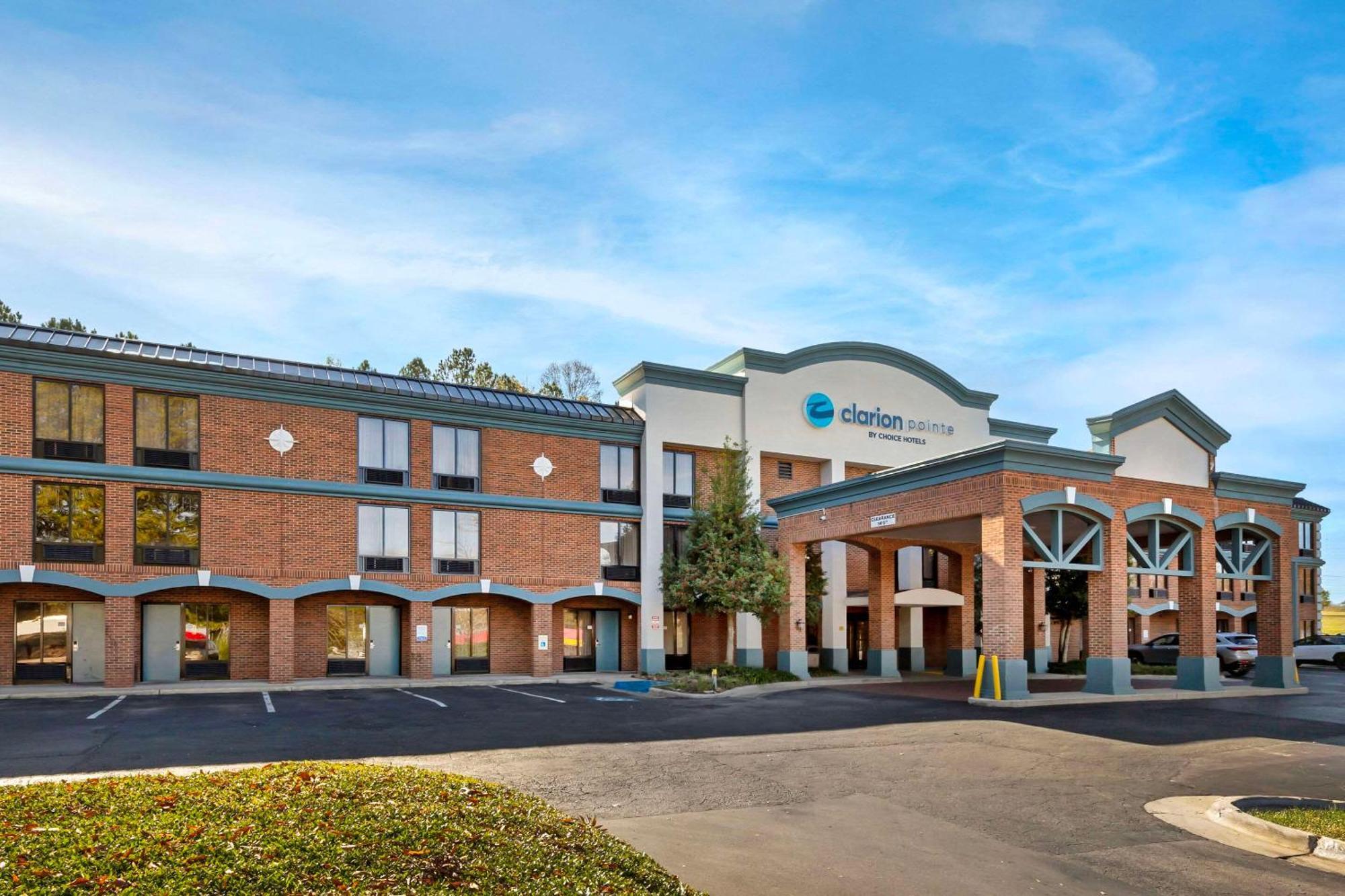 Clarion Pointe Research Triangle Park Durham Hotel Екстериор снимка